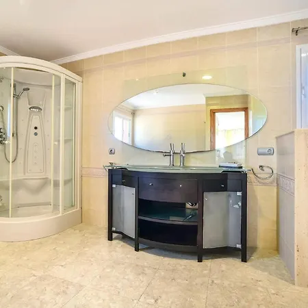 Alhambra - Plusholidays Villa
